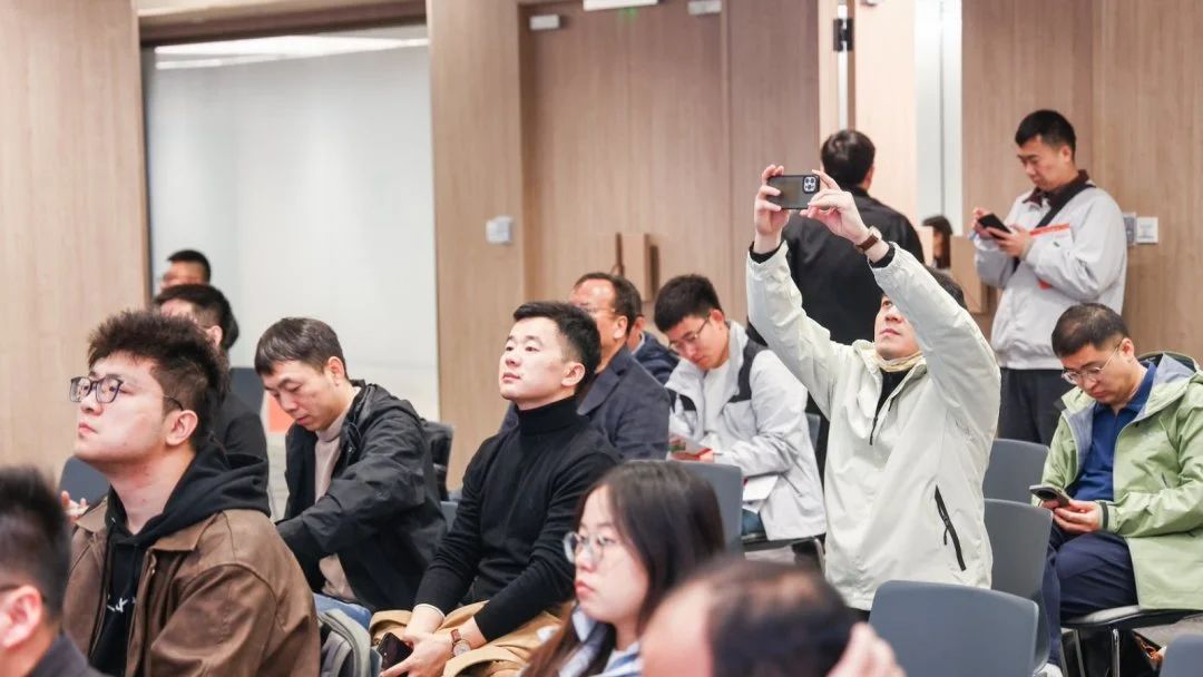 202504081135414895.jpg 202504081135414895.jpg